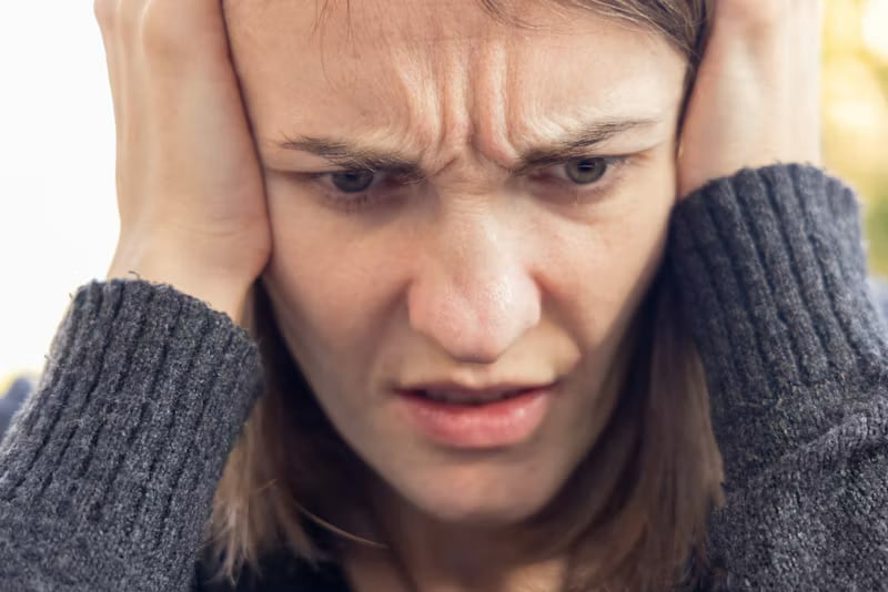 Tinnitus hjälp, hörselundersökning hos audionom.